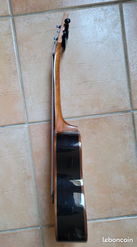 Ukulele concerto Lag U100C - BLK (image 2)