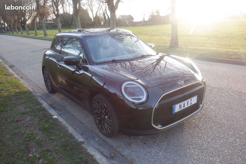 Mini MINI HATH F56 BEV LCI COOPER ELECTRIC E 184 CH FAVOURED (image 2)