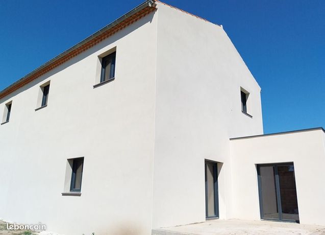 Villa 4 pièces 145 m²