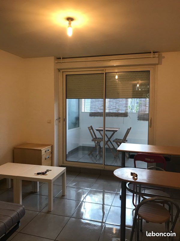 Appartement 1 pièce 17 m² · à Pau · 17 m² · 380 €/mois