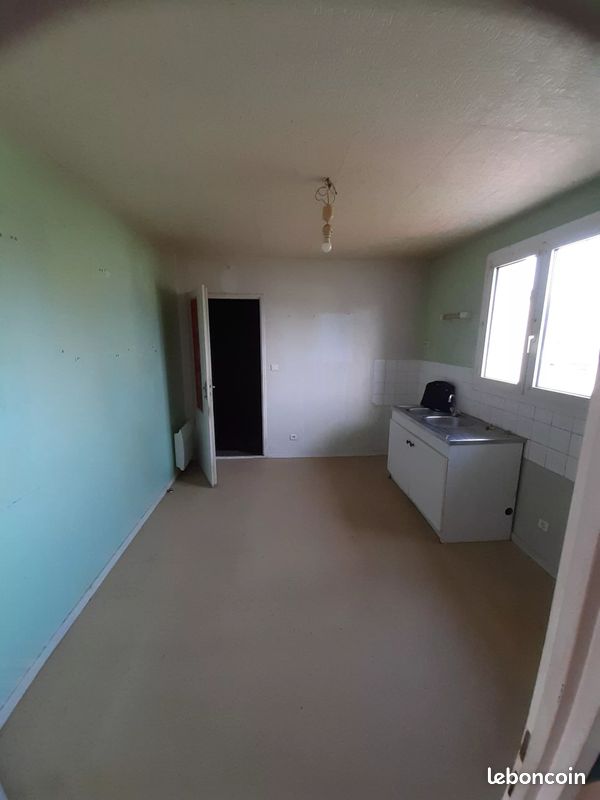 Maison 4 pièces 80 m² - Montmorillon 86500 (image 2)
