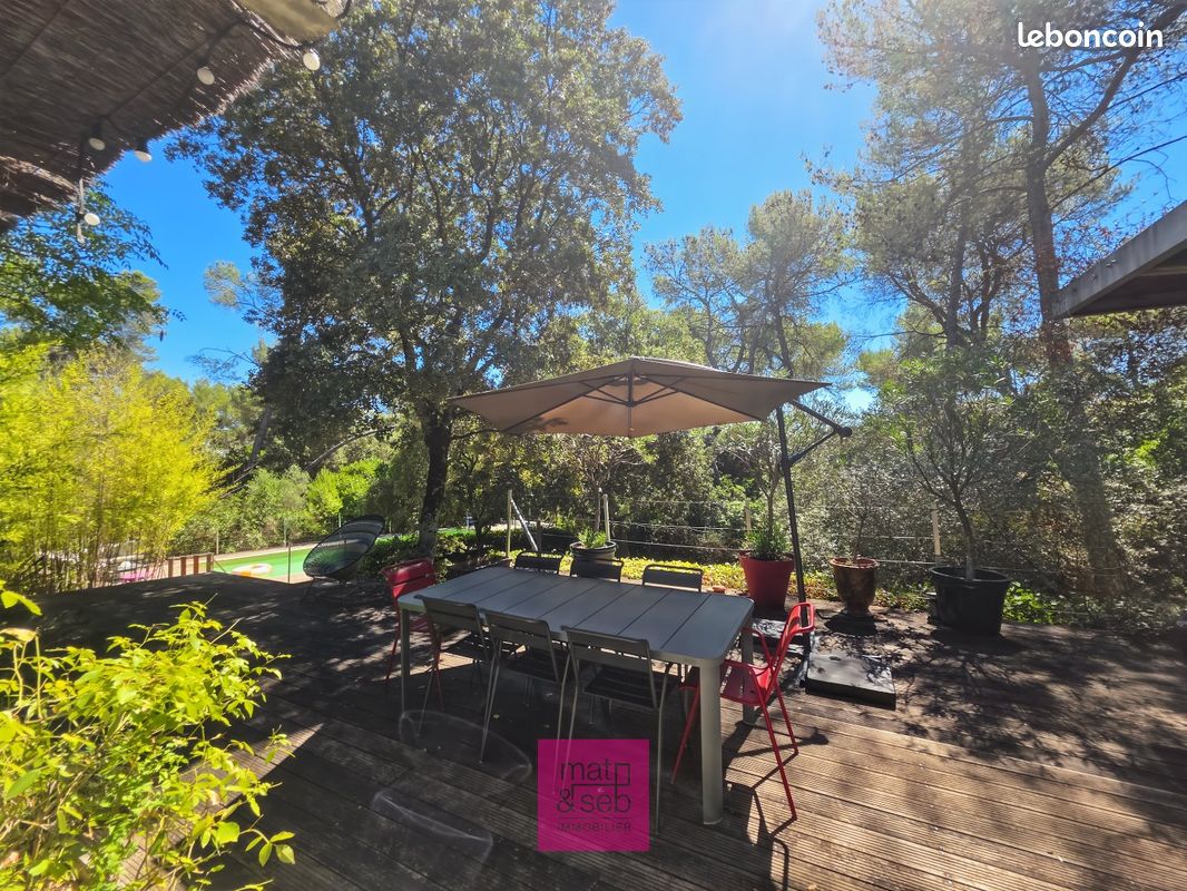 Maison 5 pièces 202 m² · à Nîmes · 202 m² · 575 000 €