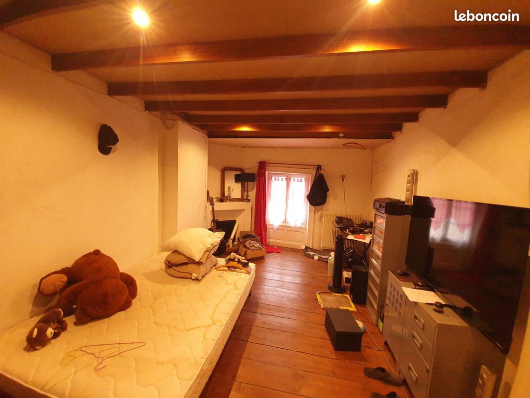Maison 8 pièces 200 m² - Jarnac 16200 (image principale 6)