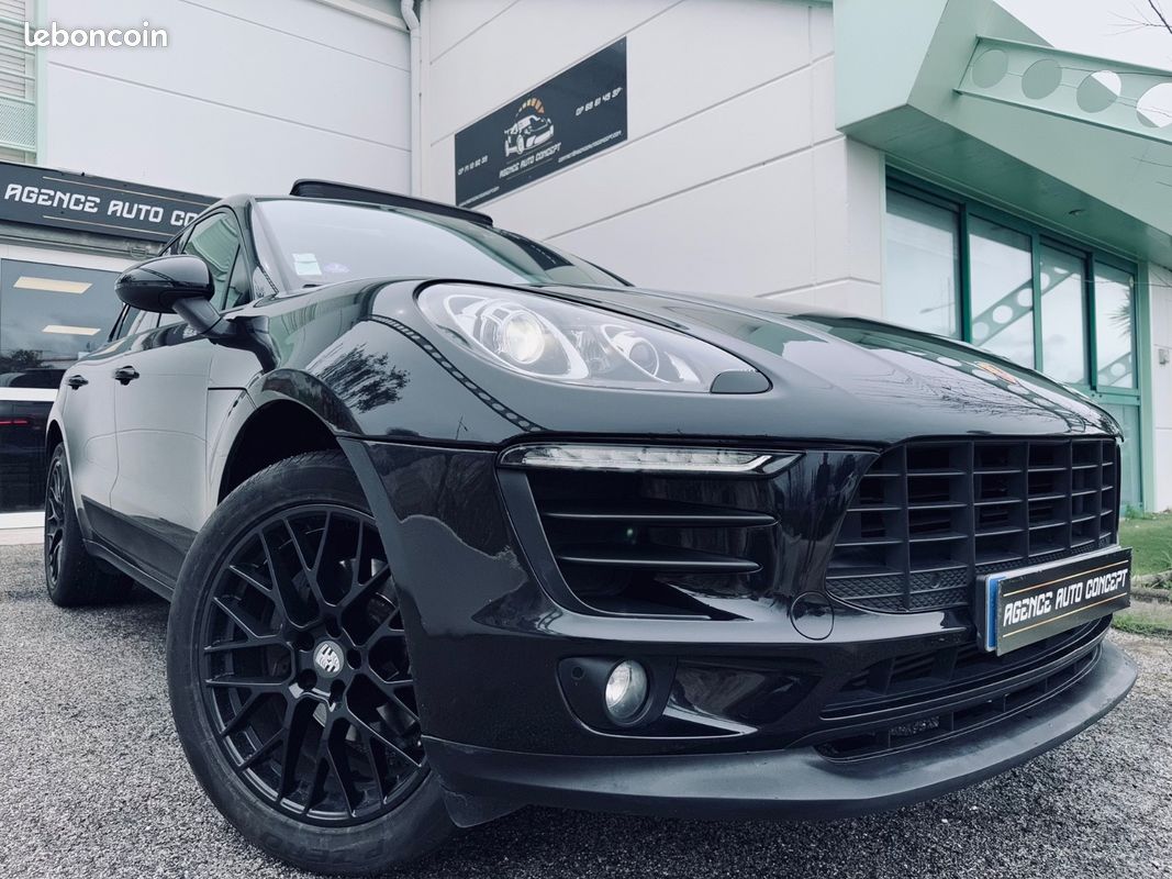 Porsche Macan 2.0L 252CH PDK + TOIT OUVRANT + SUIVI PORSCHE + SIEGES CHAUFFANTS/ELEC + CAMERA DE RECUL + GARANTIE 12 MOIS (image 3)