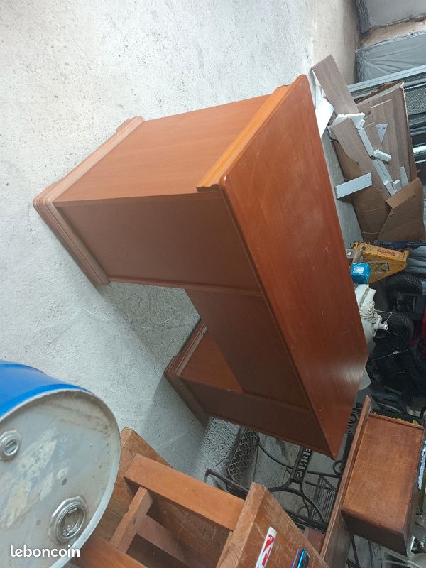 Bureau (image 2)