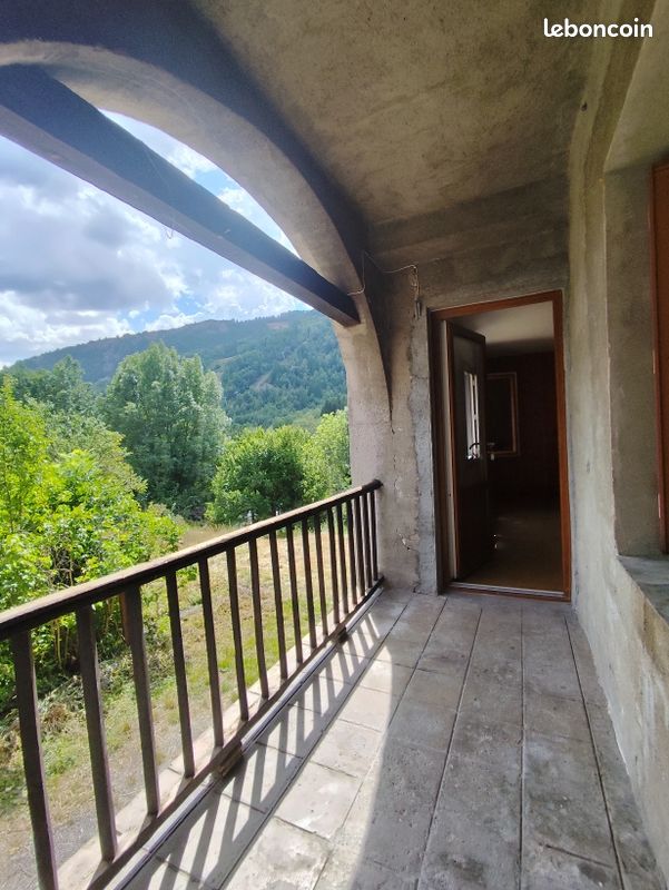 Appartement 4 pièces 78 m² · à Vallouise-Pelvoux · 78 m² · 180 000 €