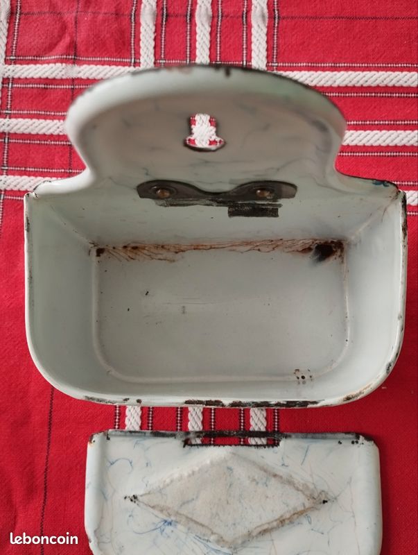 BOITE À ALLUMETTES en tôle émaillée Ancienne EUR 49,00 - FR