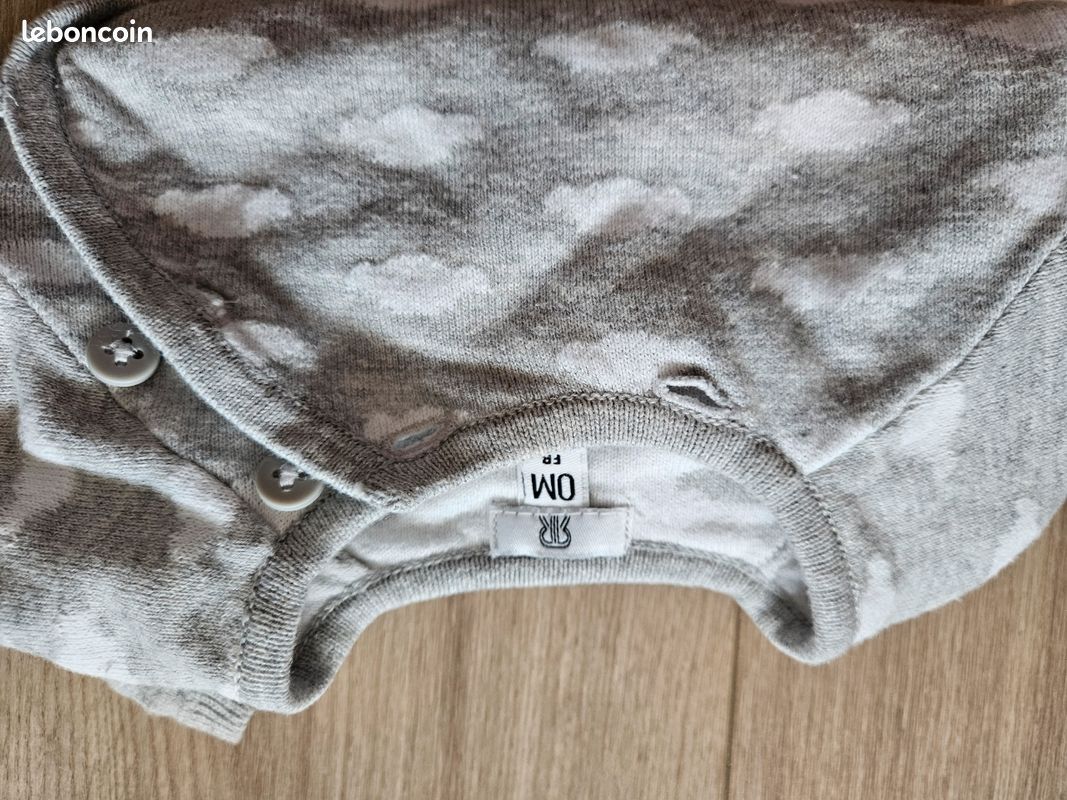 Brassière bébé taille naissance 50 cm gris avec nuage (image 2)