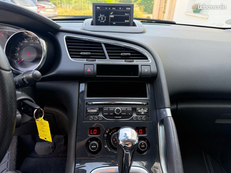Peugeot 3008 1.6 hdi 120 cv eat6 (image 11)