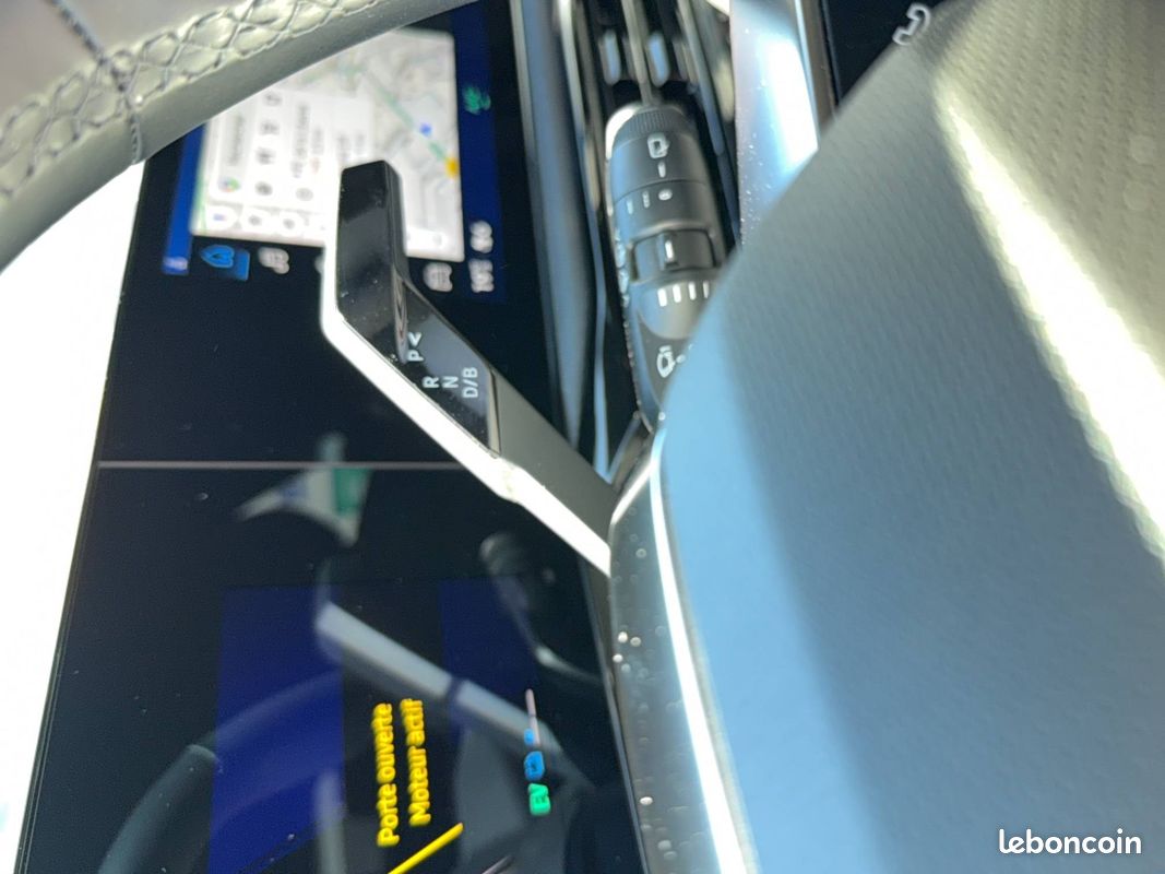RENAULT Clio E-Tech full hybrid 160 ch Techno (image 13)
