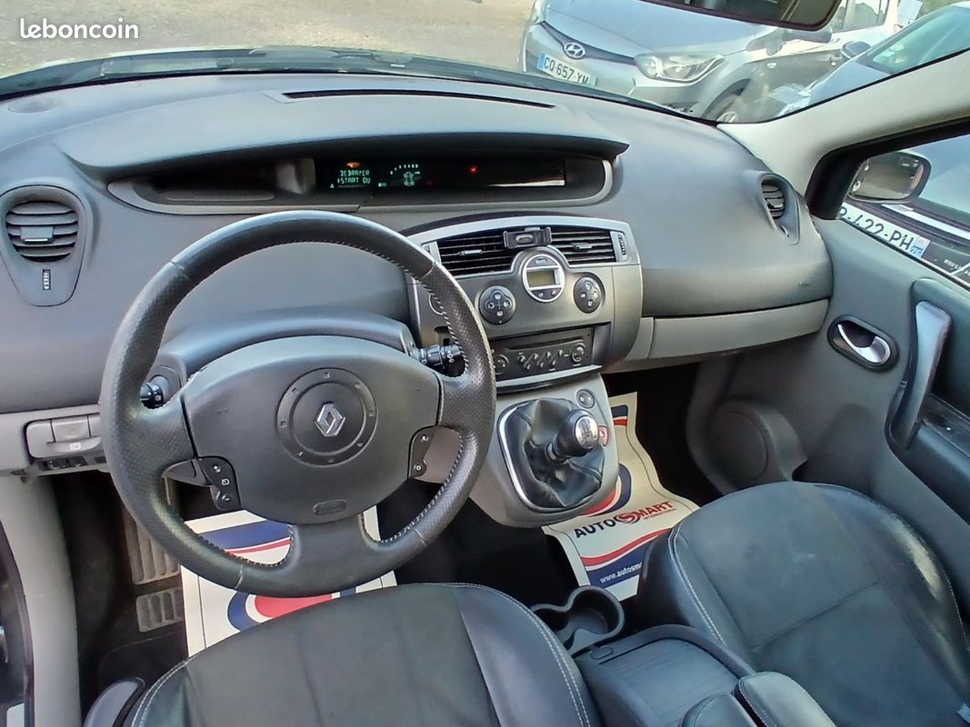 RENAULT SCENIC II 1.9 dCi 120 Confort Dynamique GARANTIE 6 MOIS (image 12)