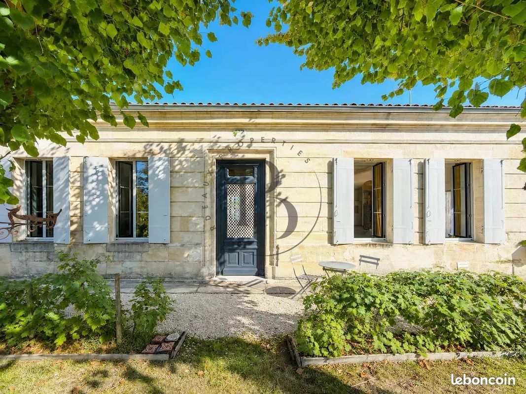 Maison 6 pièces 164 m² · à Blanquefort · 164 m² · 820 000 €