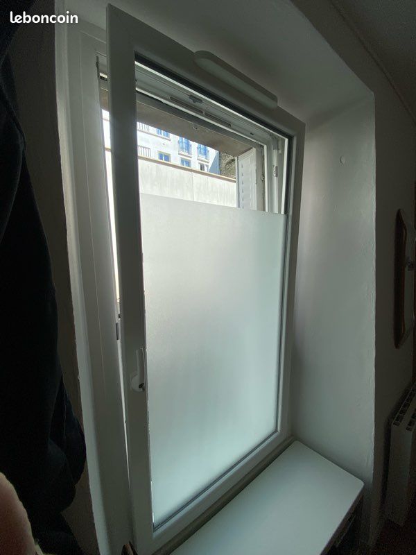 Fenêtre PVC blanche (image 2)