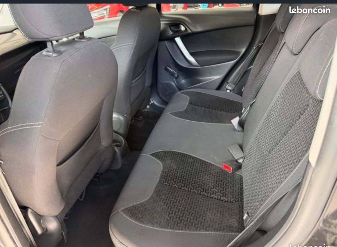 Citroen c3 ii 1.4 hdi 70ch 4cv confort bluetooth / gps / regulateur / 1ere main (image 3)