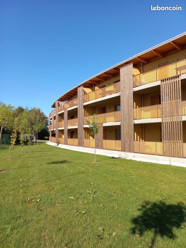 Appartement 4 pièces 84 m² · à Montrevel-en-Bresse · 84 m² · 926 €/mois
