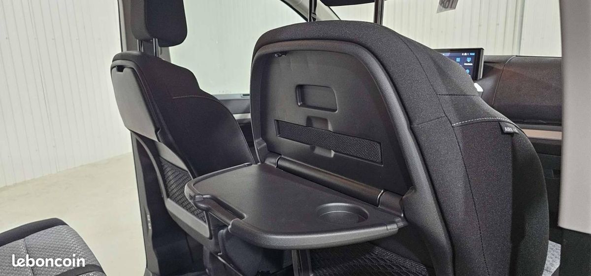 Peugeot Traveller M 2.2 Diesel 180ch S&S EAT8 Business (image 19)