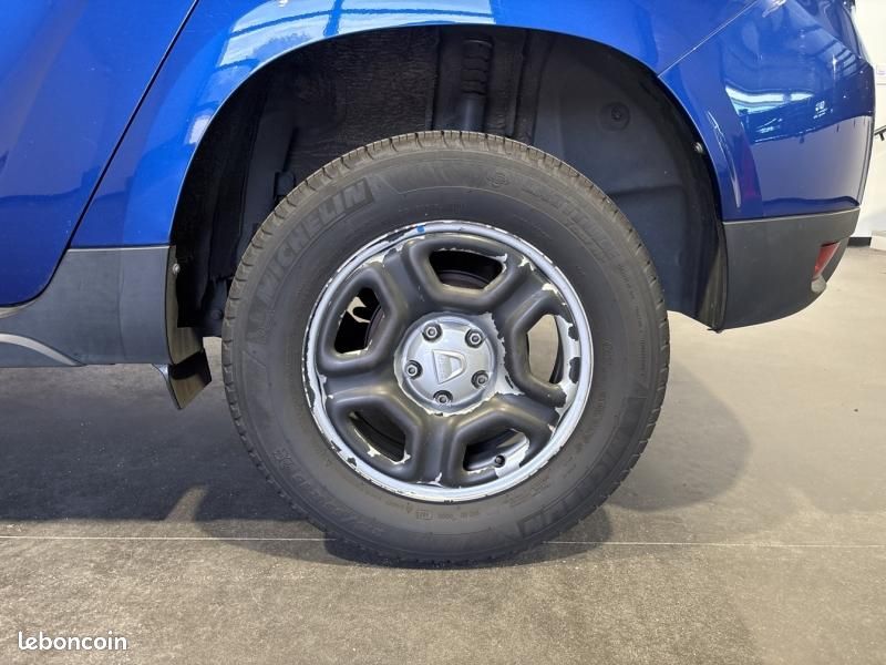 Dacia Duster 1.0 TCe 90ch Confort 4x2 - E6U (image 15)