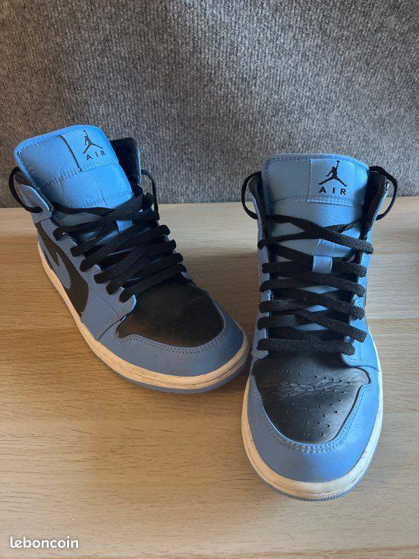 Baskets Air Jordan homme taille 42 comme neuf (image 2)