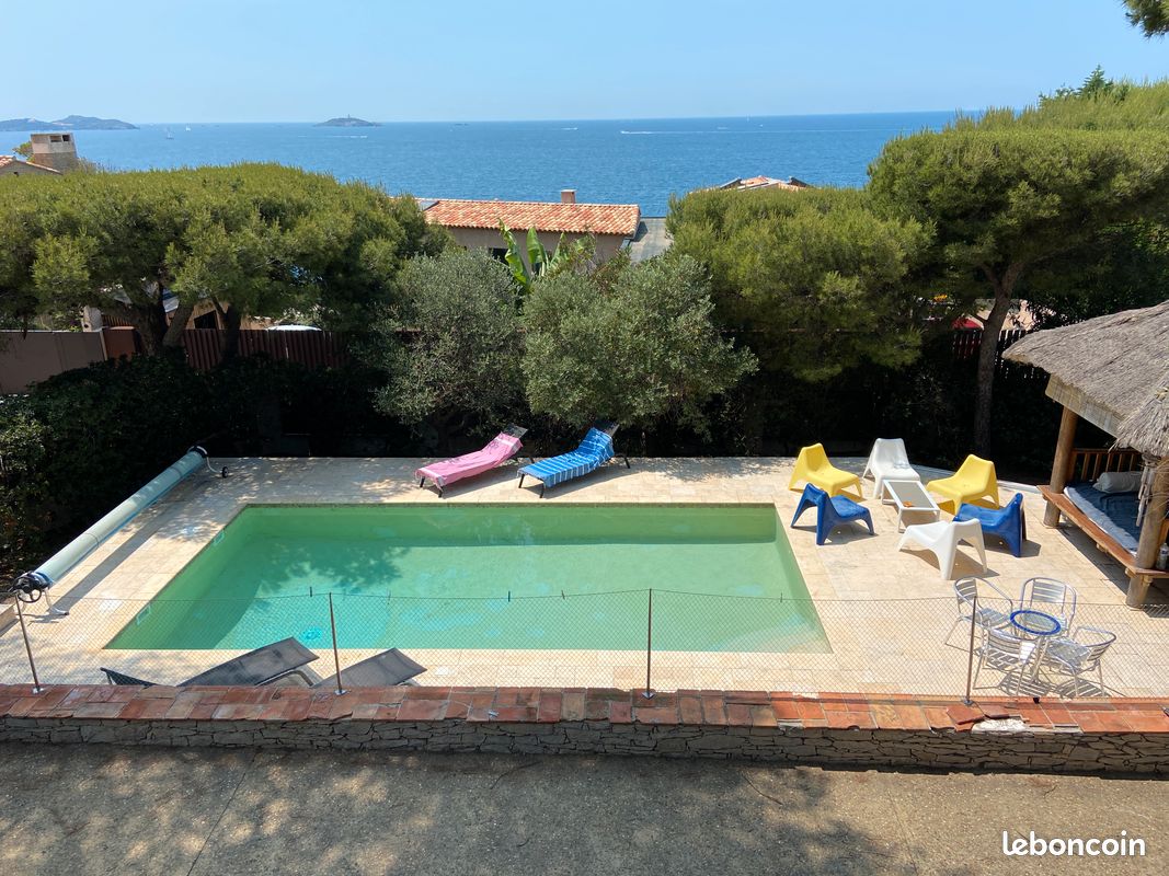 Villa bord de mer, vue imprenable plein sud, accés plage privée (image 1)