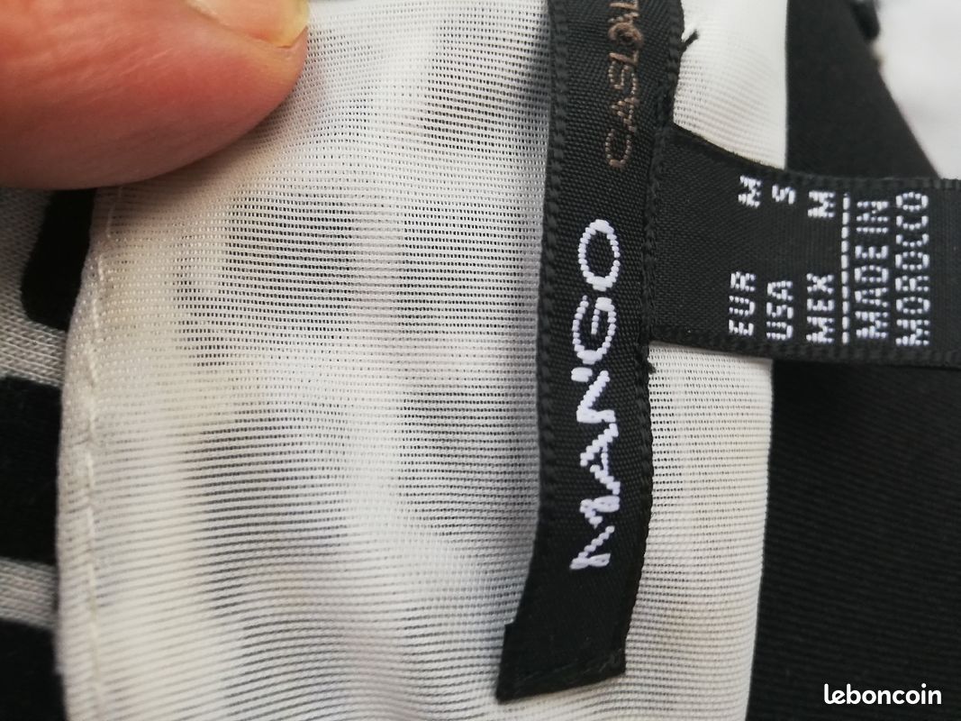 Robe De chez Mango noire et blanc le haut à petits carreaux drapé vert côté de la ceinture (image 4)