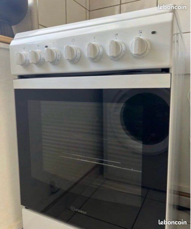 Cuisinière indesit (image 3)