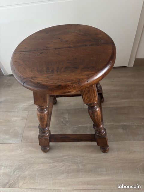 Tabouret chêne (image 1)