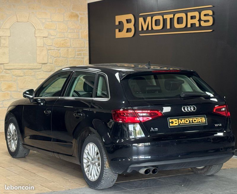 Garantie 12 mois Audi A3 III 1.4 TFSI 122 ch Ambiente / Climatisation automatique / Régulateur de vitesse / Bluetooth / Écran multimédia / GPS / Radar de stationnement arrière (image 11)
