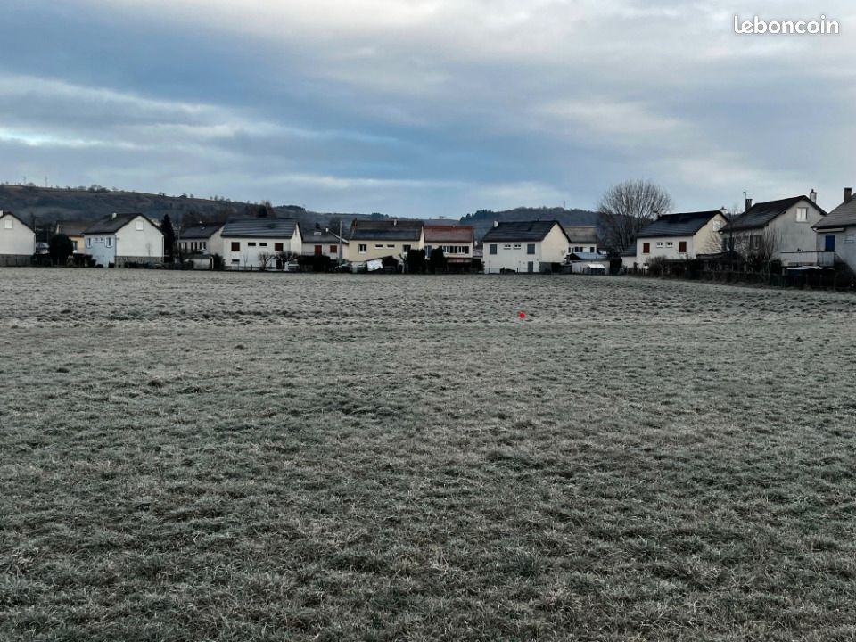 Terrain 575 m² Jussac · 25 575 €