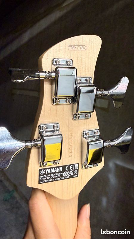 Basse Yamaha TRBX174EW Neuve finition bois naturel neuve (image 6)