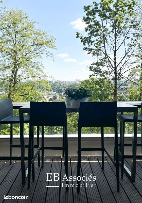 Appartement 7 pièces 220 m² · à Saint-Didier-au-Mont-d'Or · 220 m² · 1 145 000 €