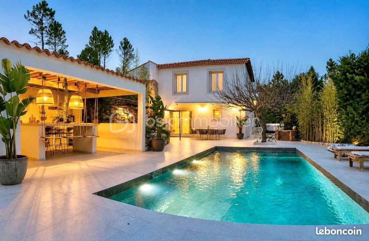 Maison 6 pièces 140 m² · aux Adrets-de-l'Estérel · 140 m² · 870 000 €