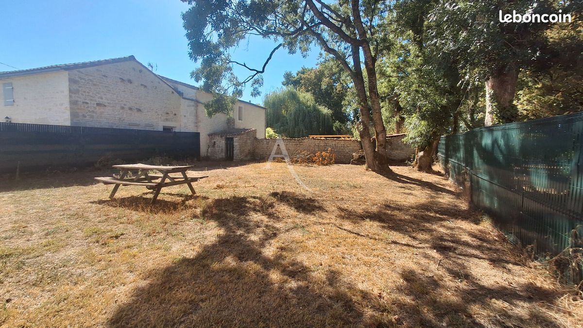 Maison 5 pièces 117 m² · à Saint-Médard-d'Aunis · 117 m² · 210 000 €