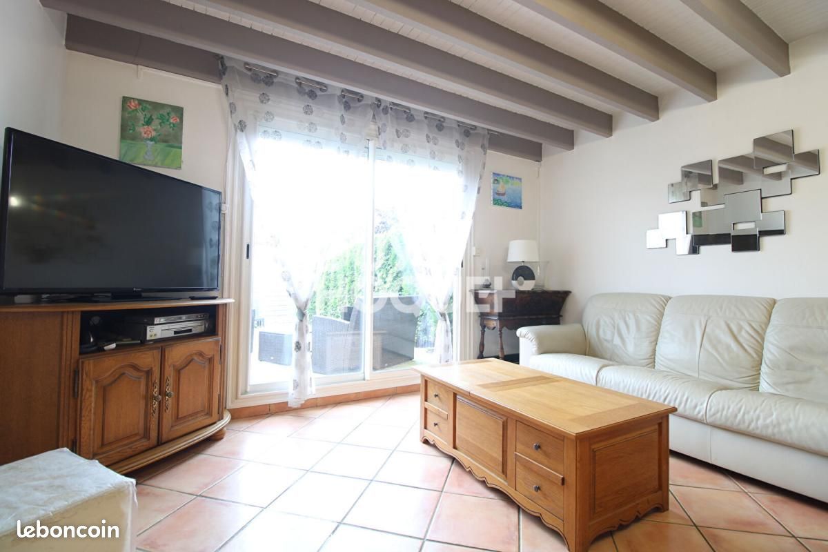 Maison 6 pièces 106 m² · à Lésigny · 106 m² · 319 900 €