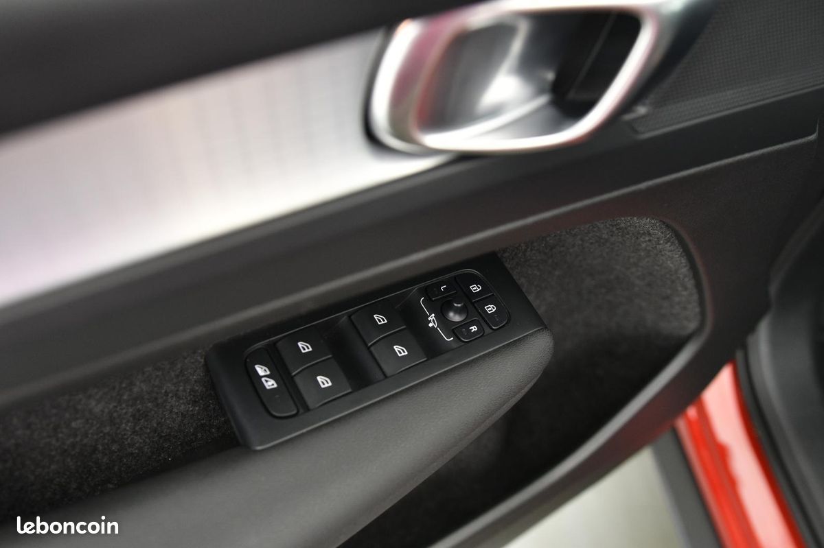 VOLVO XC40 B3 163 ch DCT7 Start (image 13)