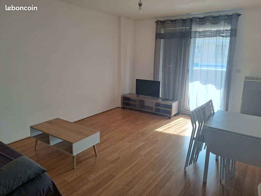 Appartement 2 pièces 51 m² · à Loyettes · 51 m² · 690 €/mois