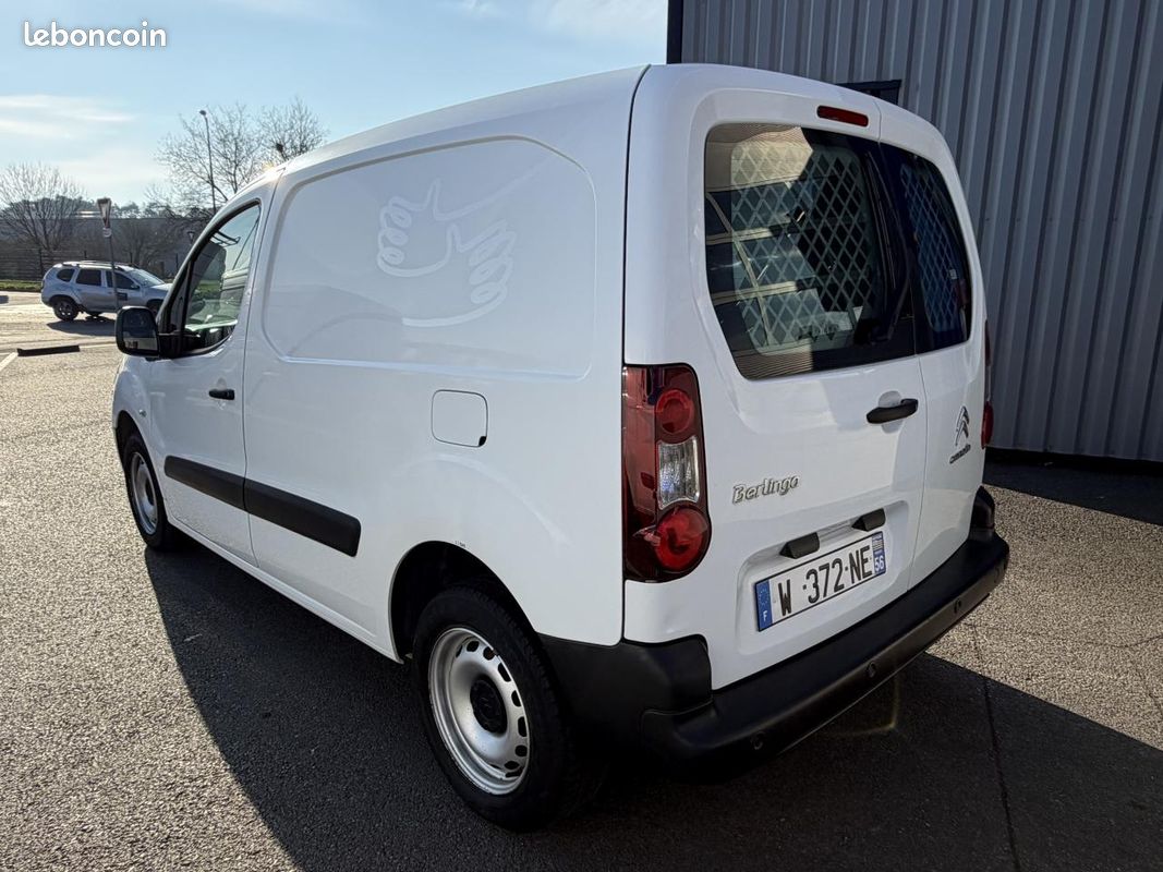 CITROEN BERLINGO 1.6 BlueHDi - 75 III FOURGON Fourgon M Club 1000 kg PHASE 1 (image 3)