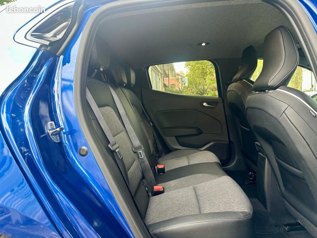 RENAULT CLIO V 1.6 E-Tech full hybrid 145 TECHNO *1ère MAIN (image 9)