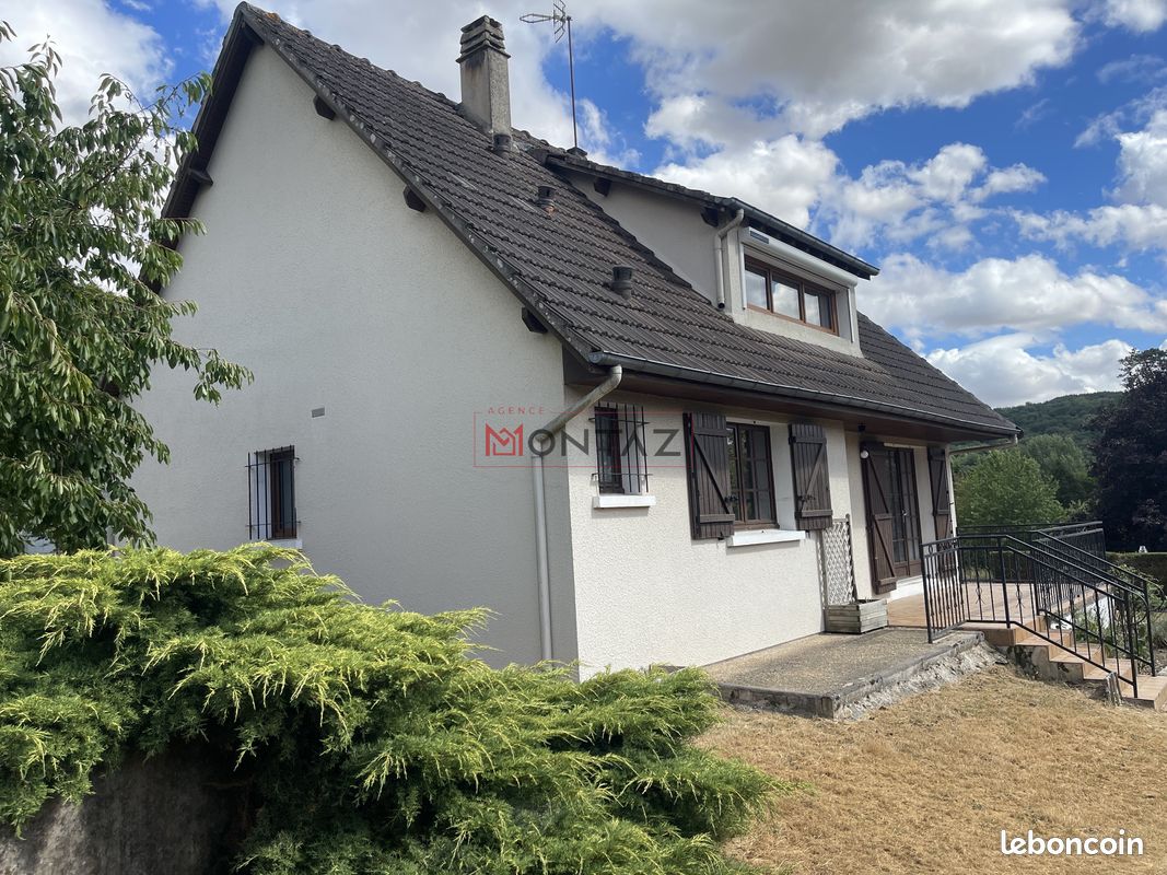 Maison 5 pièces 88 m² · à Villeneuve-sur-Bellot · 88 m² · 850 €/mois
