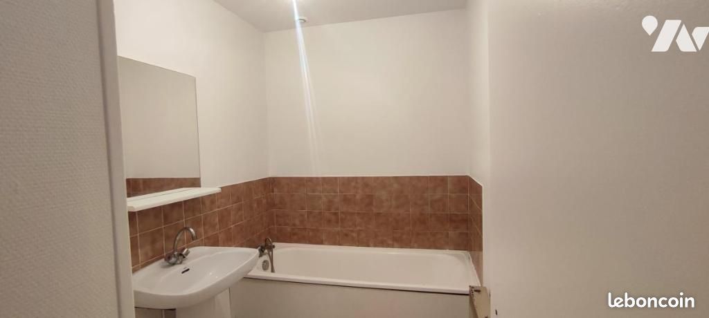 Appartement a louer chalons-en-champagne - 3 pièce(s) - 74 m2 - Surfyn