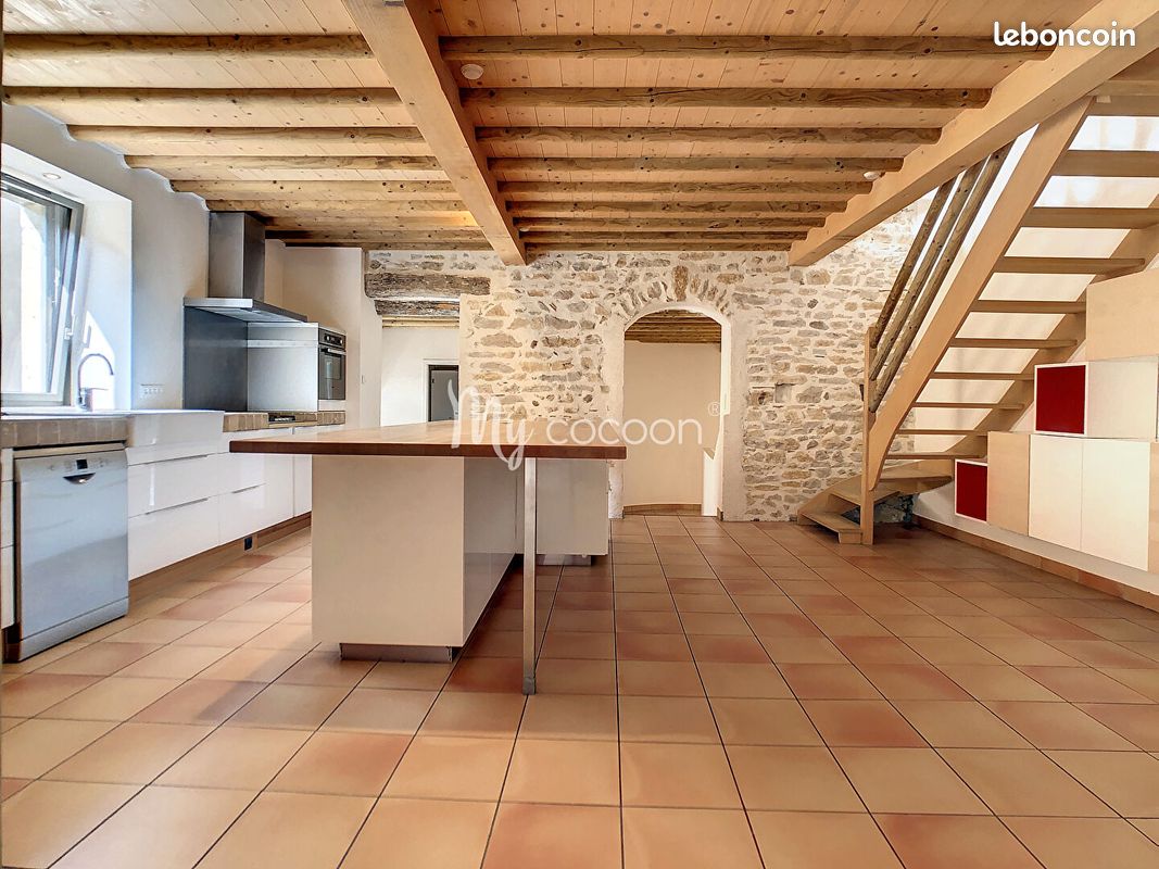 Maison 5 pièces 162 m² · à Ambronay · 162 m² · 209 000 €