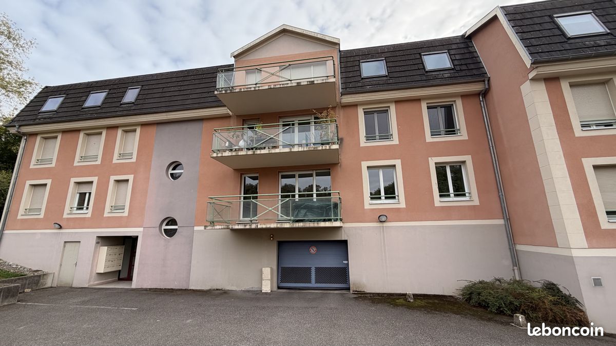 Parking 10 m² · à Belfort · 10 m² · 75 €/mois