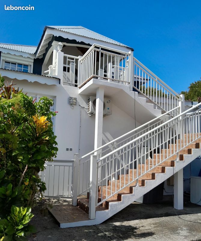 Appartement 3 pièces 80 m² · à Anse-Bertrand · 80 m² · 700 €