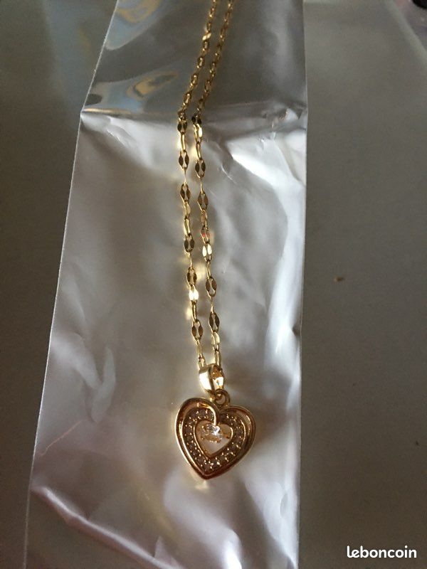 Chaîne avec pendentif , Coeur ,en Acier inoxydable doré (image 6)