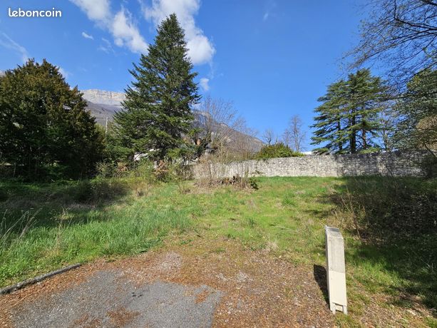 Terrain 642 m² Claix