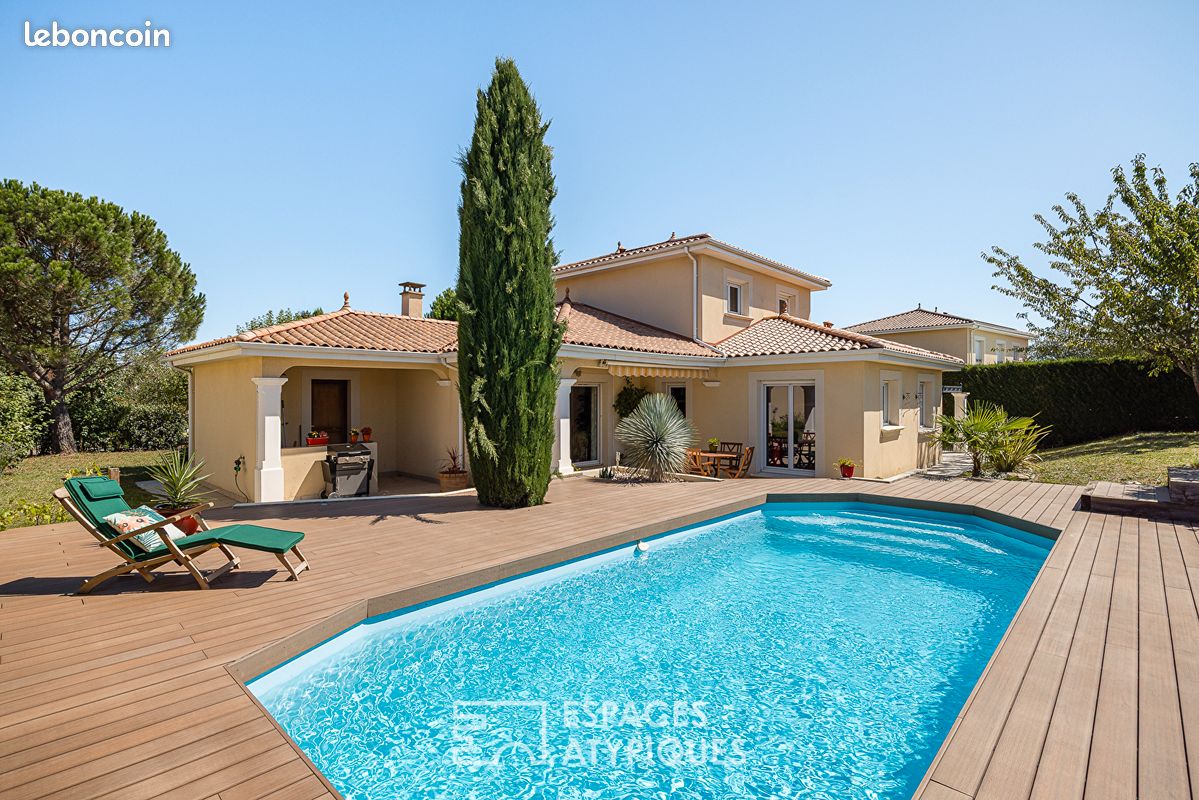 Maison 7 pièces 185 m² · à Saint-Bonnet-de-Mure · 185 m² · 699 000 €