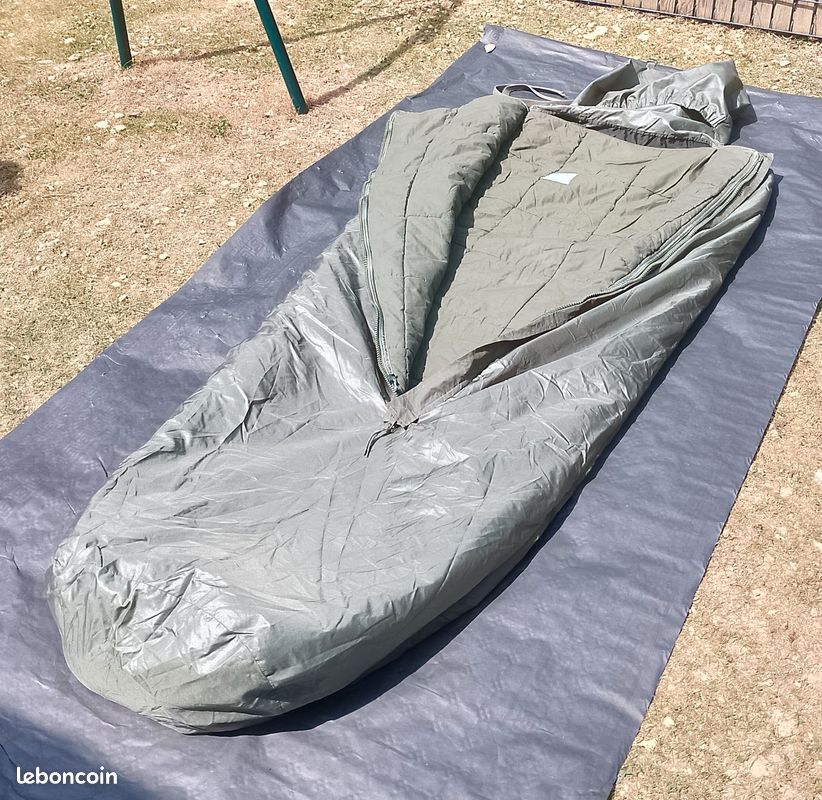 Sac De Couchage Militaire TTA Modèle F1 - Duvet Trapézoïdal Armée Française, VAREIN Lille