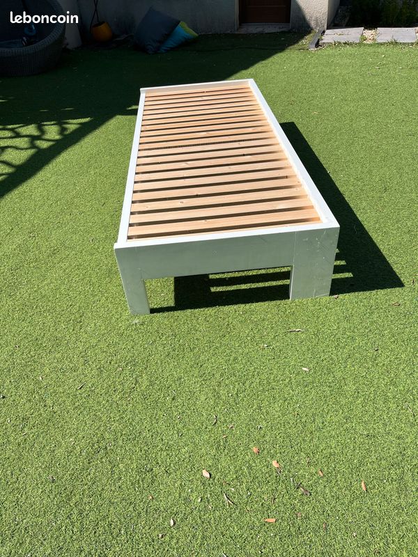 Banquette (image 2)