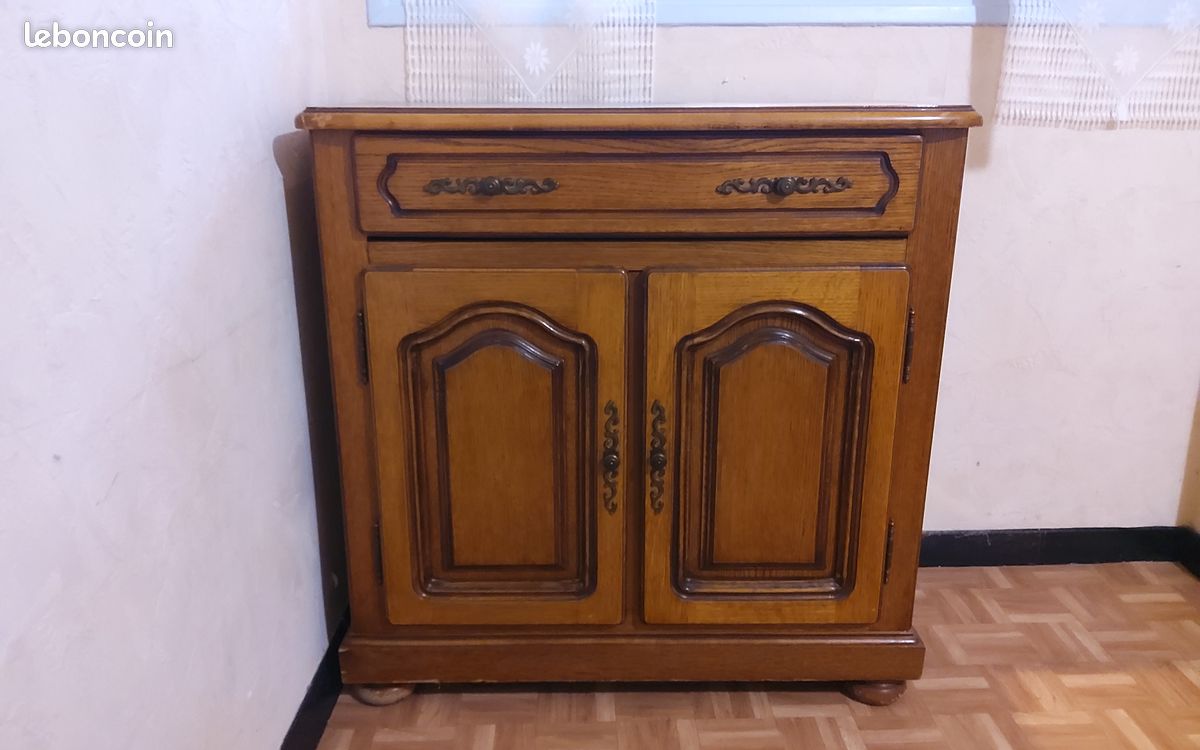 Commode (image 1)