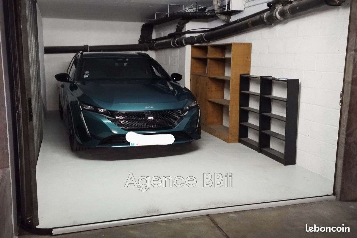 Parking 17 m² · à Paris · 17 m² · 45 000 €
