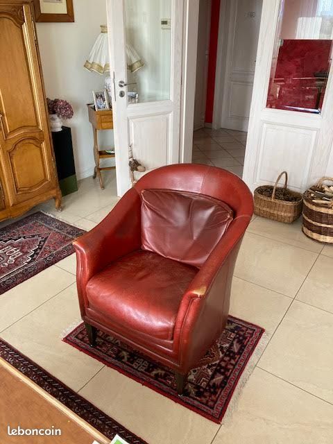 Canapés et fauteuil (image 2)